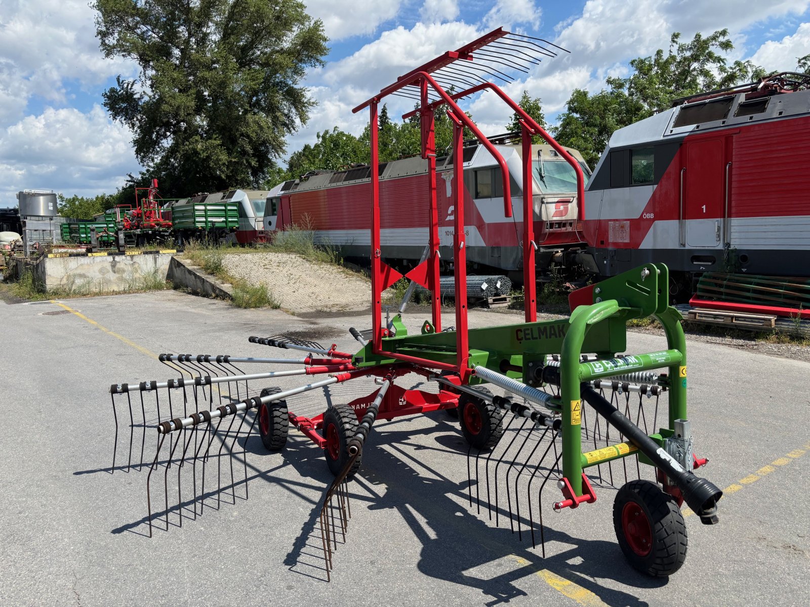 Schwader tipa Celmak Kreiselschwader RWR380, Neumaschine u Gerasdorf (Slika 7)