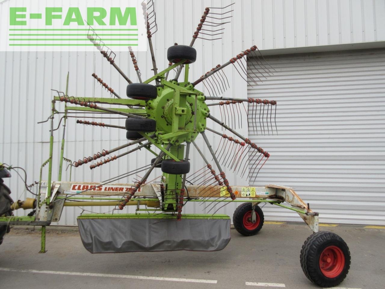 Schwader типа CLAAS l 780 l, Gebrauchtmaschine в PLOUIGNEAU (Фотография 1)