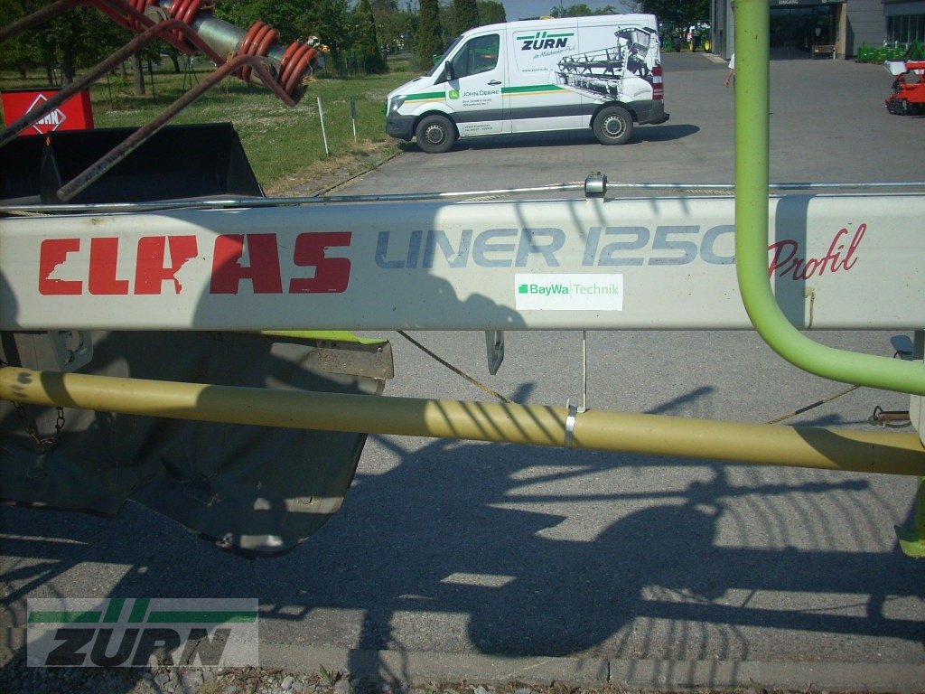 Schwader des Typs CLAAS Liner 1250 Profil, Gebrauchtmaschine in Giebelstadt-Euerhausen (Bild 7)