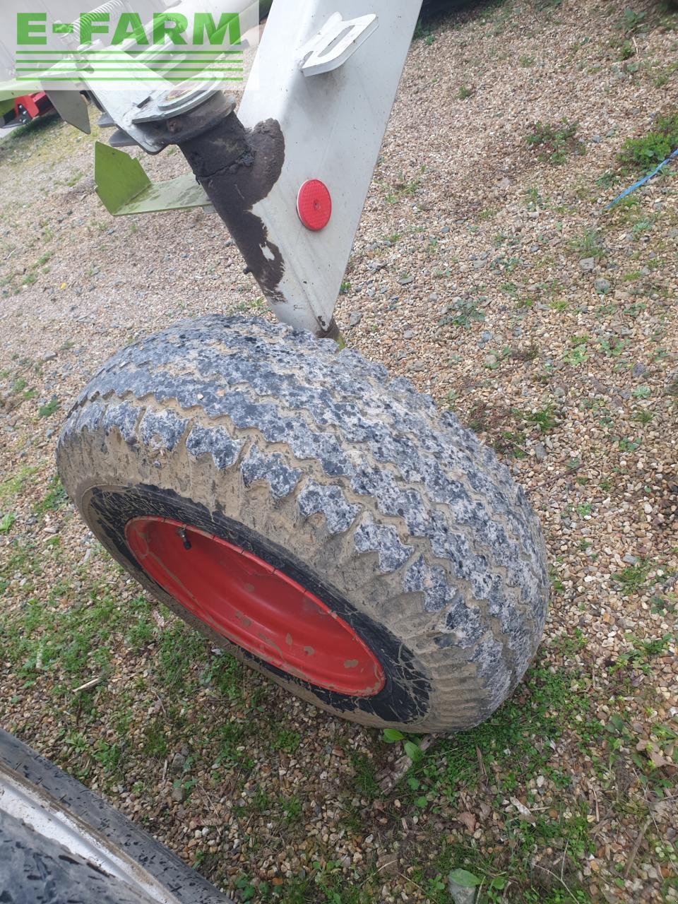 Schwader типа CLAAS liner 1250 profil, Gebrauchtmaschine в ARNAGE (Фотография 5)