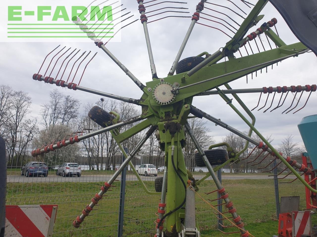 Schwader типа CLAAS liner 1250 profil, Gebrauchtmaschine в ARNAGE (Фотография 10)