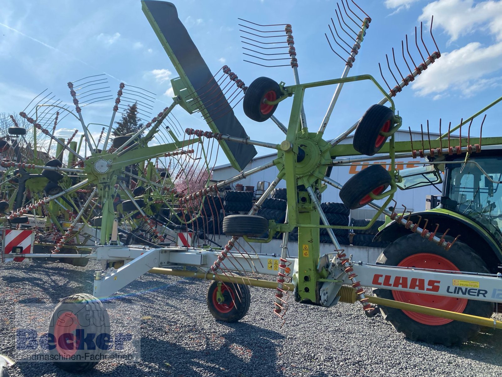 Schwader des Typs CLAAS Liner 1250 Profil, Gebrauchtmaschine in Weimar-Niederwalgern (Bild 4)