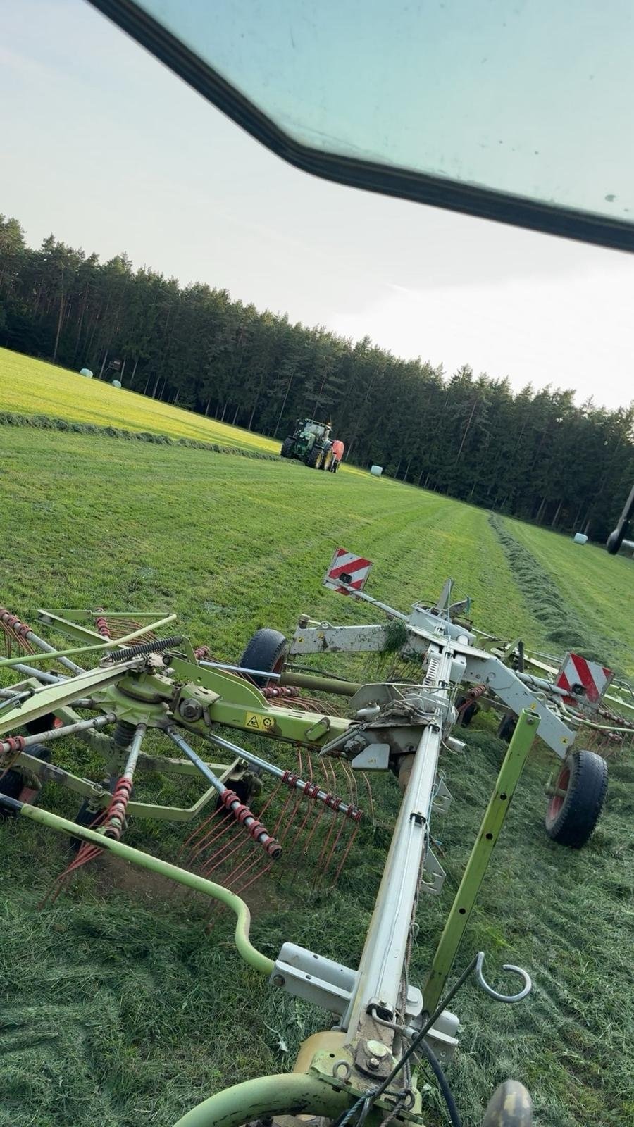 Schwader του τύπου CLAAS Liner 1250 Profil, Gebrauchtmaschine σε Burglengenfeld (Φωτογραφία 2)