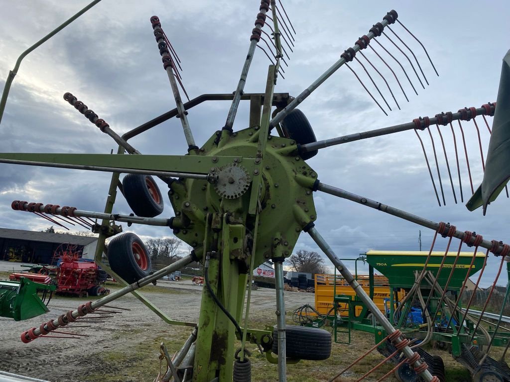 Schwader typu CLAAS Liner 1550 Twin profil, Gebrauchtmaschine w GUERET (Zdjęcie 7)