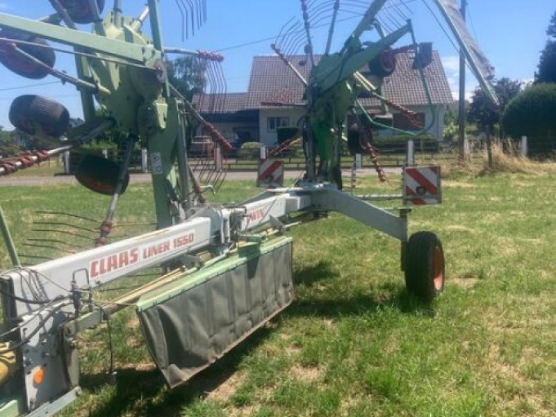 Schwader des Typs CLAAS LINER 1550 TWIN, Neumaschine in Rheinbach (Bild 1)