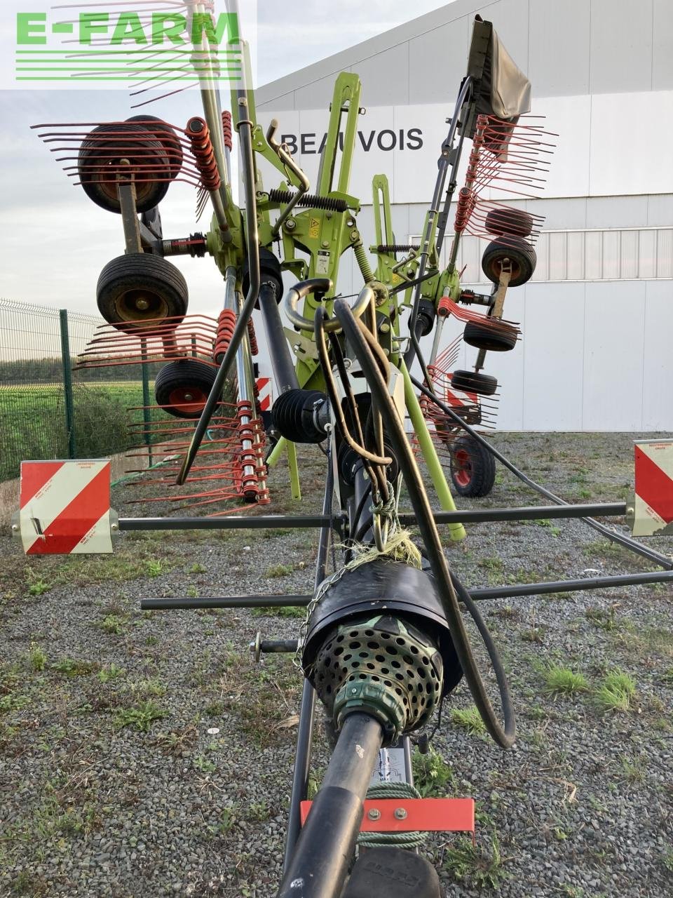 Schwader tipa CLAAS liner 1600 twin, Gebrauchtmaschine u BLENDECQUES (Slika 4)