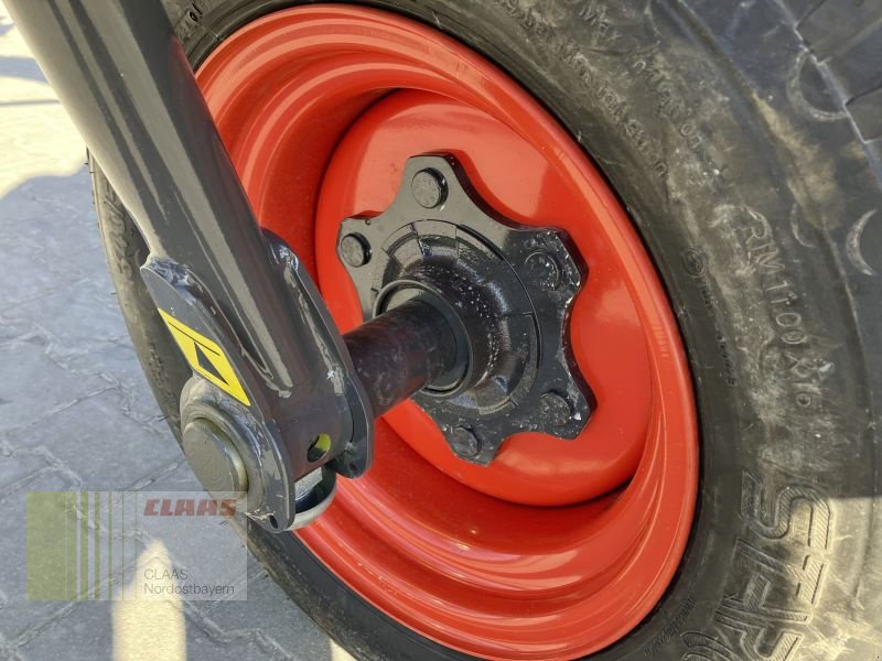 Schwader des Typs CLAAS LINER 1700 TWIN, Neumaschine in Freystadt (Bild 15)