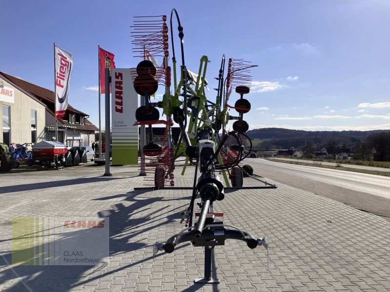 Schwader des Typs CLAAS LINER 1700 TWIN, Neumaschine in Freystadt (Bild 2)