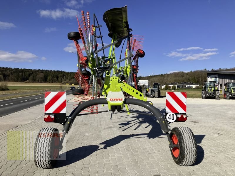 Schwader des Typs CLAAS LINER 1700 TWIN, Neumaschine in Freystadt (Bild 7)