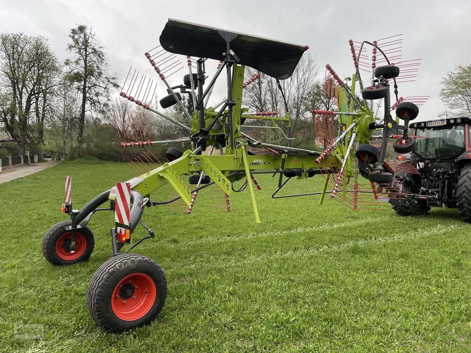 Schwader του τύπου CLAAS Liner 1700 Twin, Neumaschine σε Kaumberg (Φωτογραφία 2)