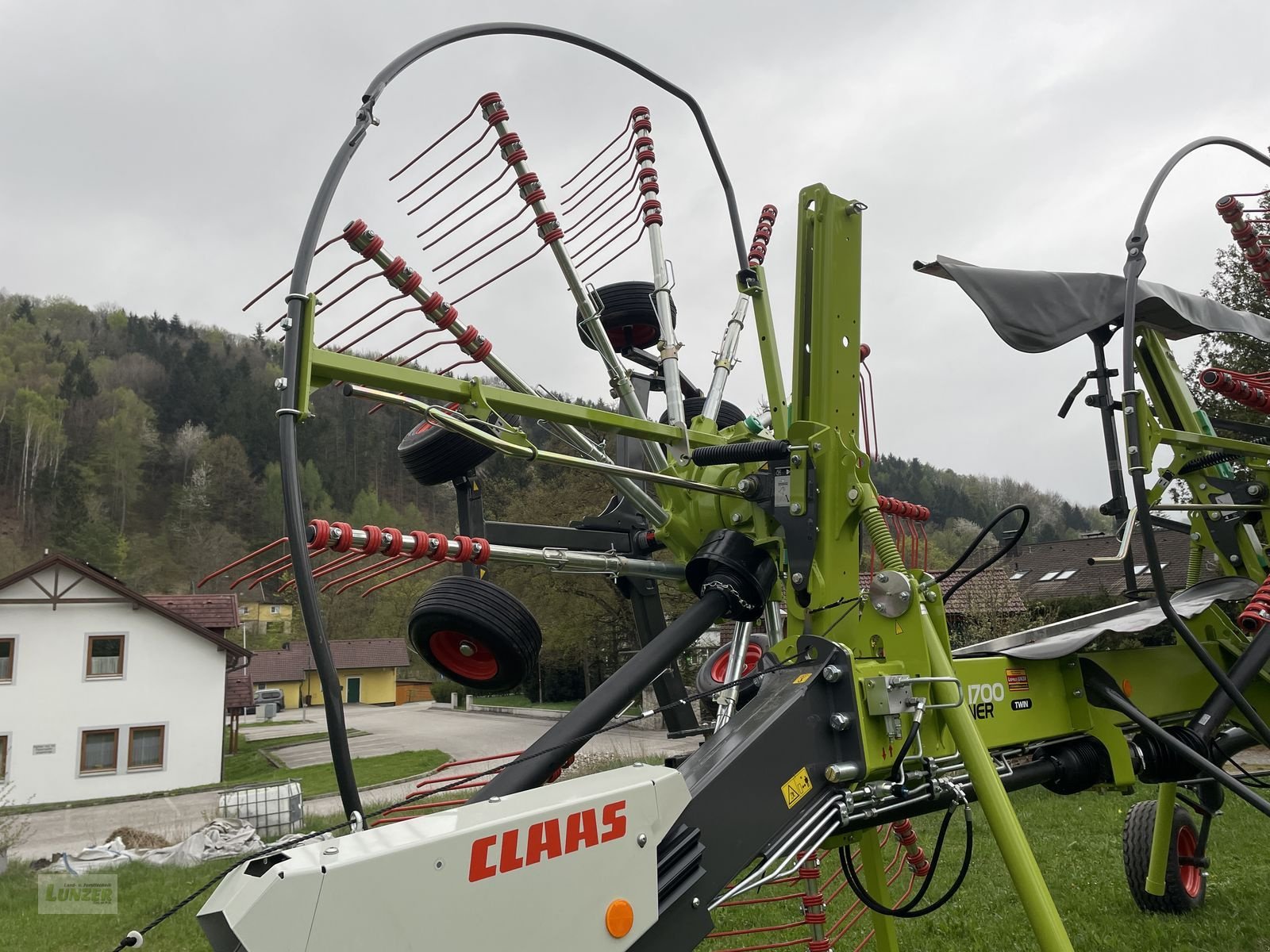 Schwader του τύπου CLAAS Liner 1700 Twin, Neumaschine σε Kaumberg (Φωτογραφία 7)