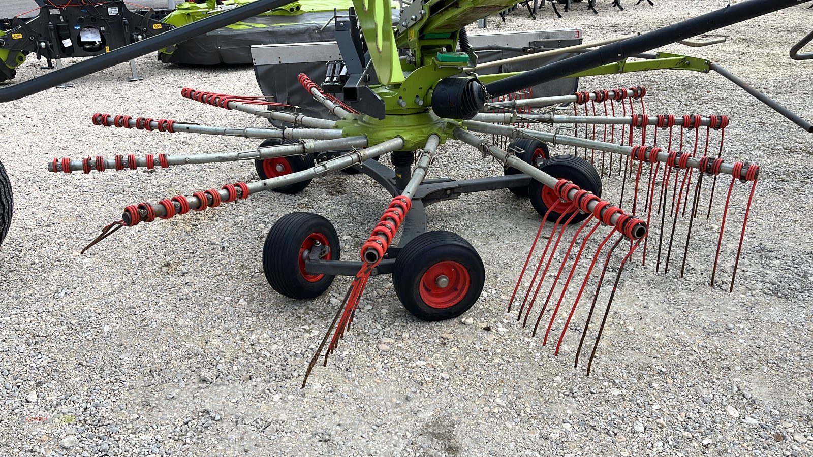 Schwader of the type CLAAS LINER 1800 TWIN PREISREDUZIERT, Gebrauchtmaschine in Langenau (Picture 5)