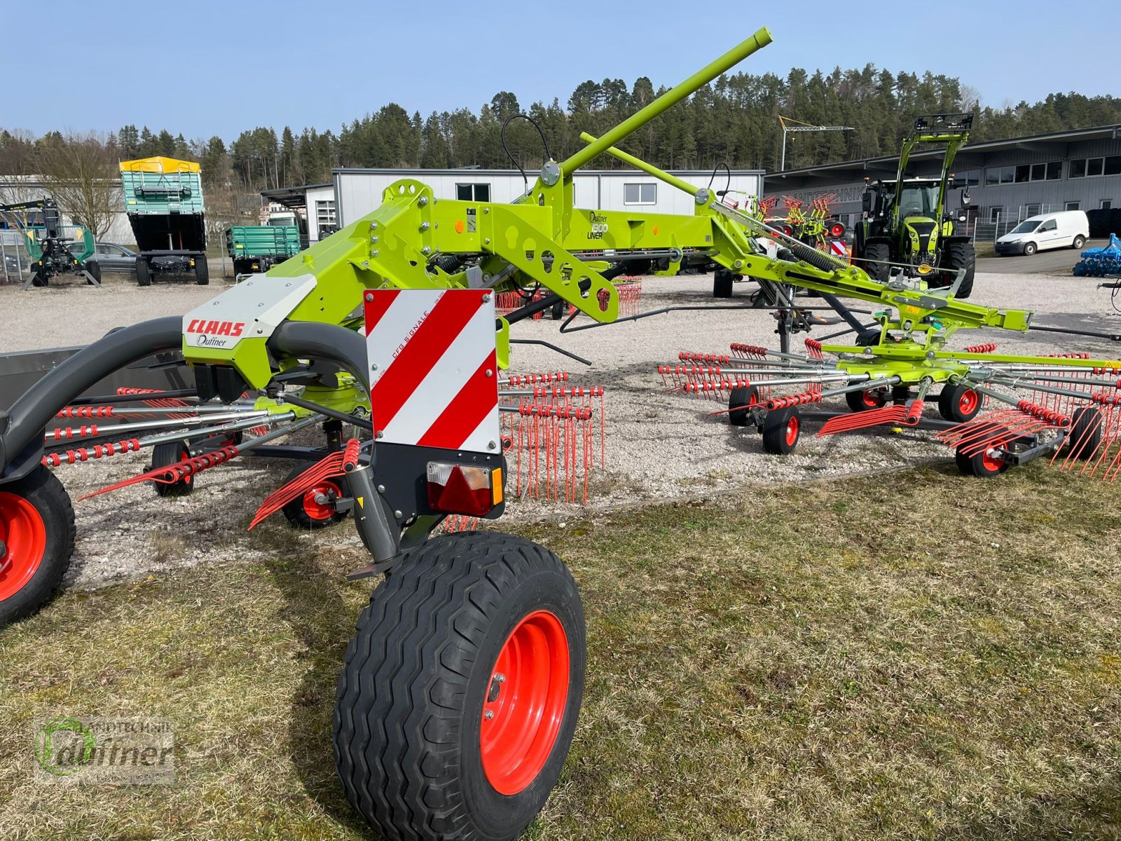 Schwader del tipo CLAAS Liner 1900, Neumaschine en Münsingen (Imagen 2)