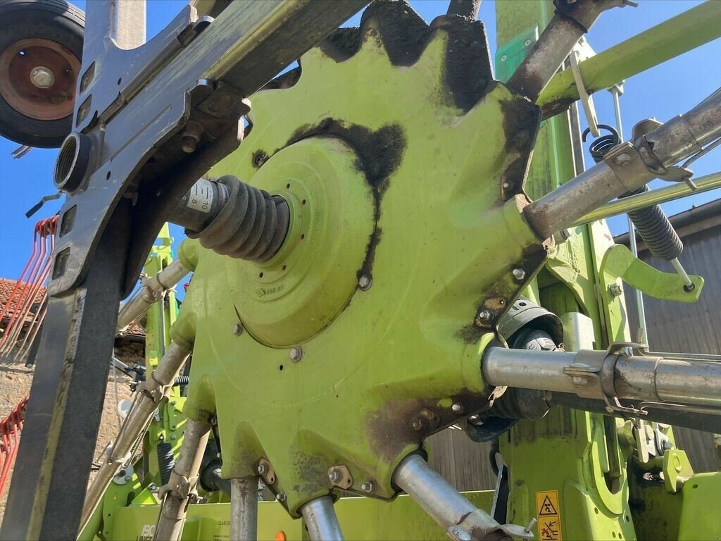 Schwader tip CLAAS LINER 1900, Gebrauchtmaschine in NOGENT (Poză 9)