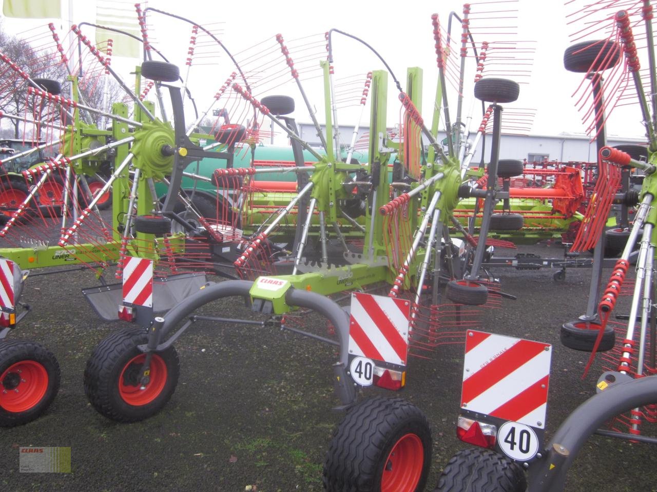 Schwader des Typs CLAAS LINER 2800 TREND, Gebrauchtmaschine in Molbergen (Bild 2)