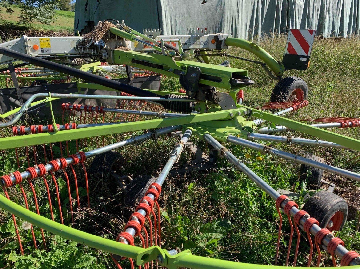 Schwader tipa CLAAS LINER 2800, Gebrauchtmaschine u ORLEIX (Slika 7)