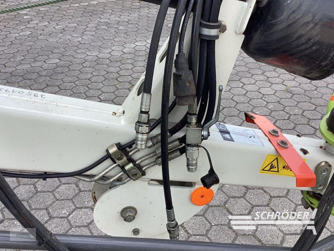 Schwader des Typs CLAAS LINER 2800, Gebrauchtmaschine in Norden (Bild 2)