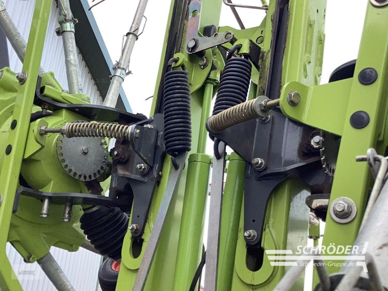 Schwader des Typs CLAAS LINER 2800, Gebrauchtmaschine in Norden (Bild 10)