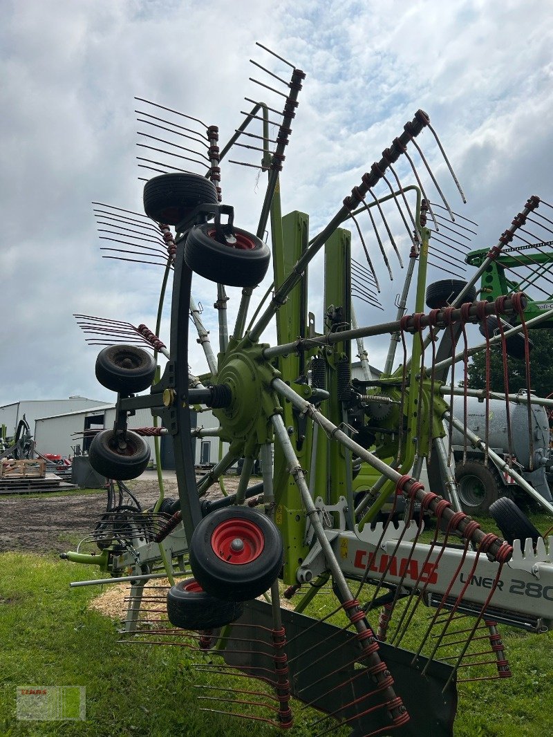 Schwader of the type CLAAS LINER 2800, Gebrauchtmaschine in Weddingstedt (Picture 4)