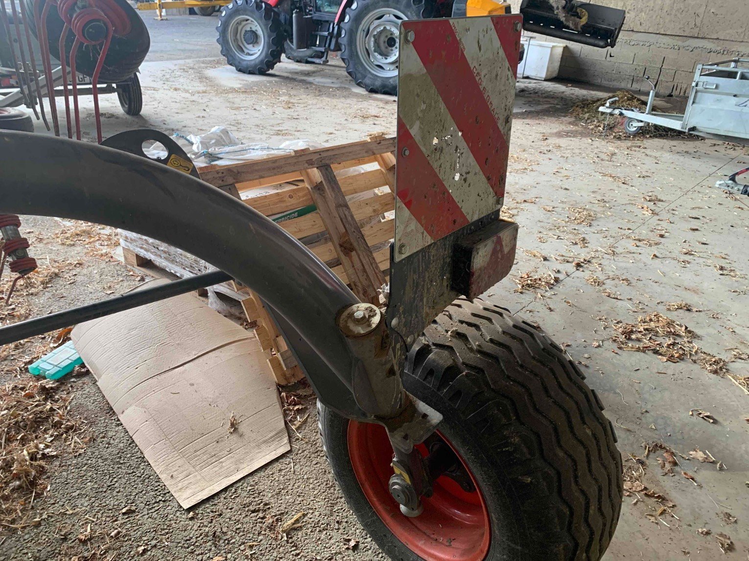 Schwader vrste CLAAS LINER 2900 BUSINESS, Gebrauchtmaschine v SAINT GAUDENS (Slika 2)