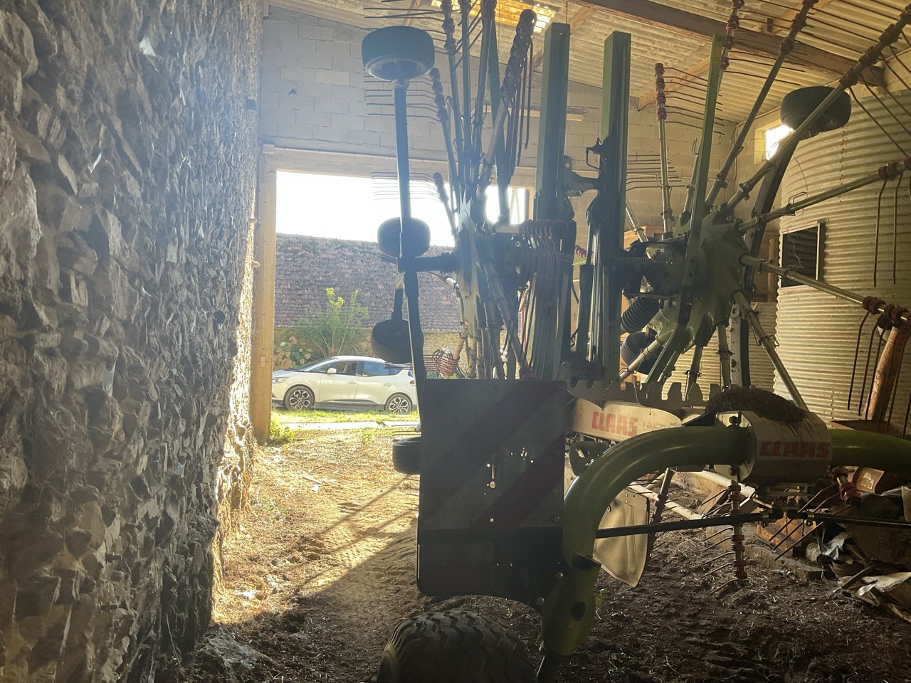 Schwader tipa CLAAS LINER 2900, Gebrauchtmaschine u MORLHON LE HAUT (Slika 4)