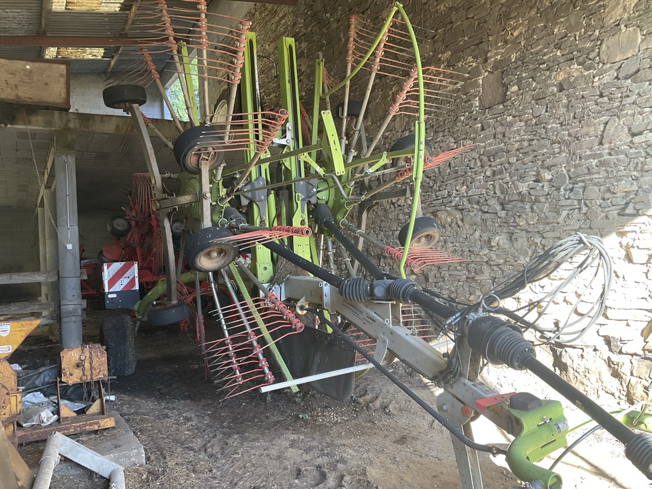 Schwader tipa CLAAS LINER 2900, Gebrauchtmaschine u MORLHON LE HAUT (Slika 1)