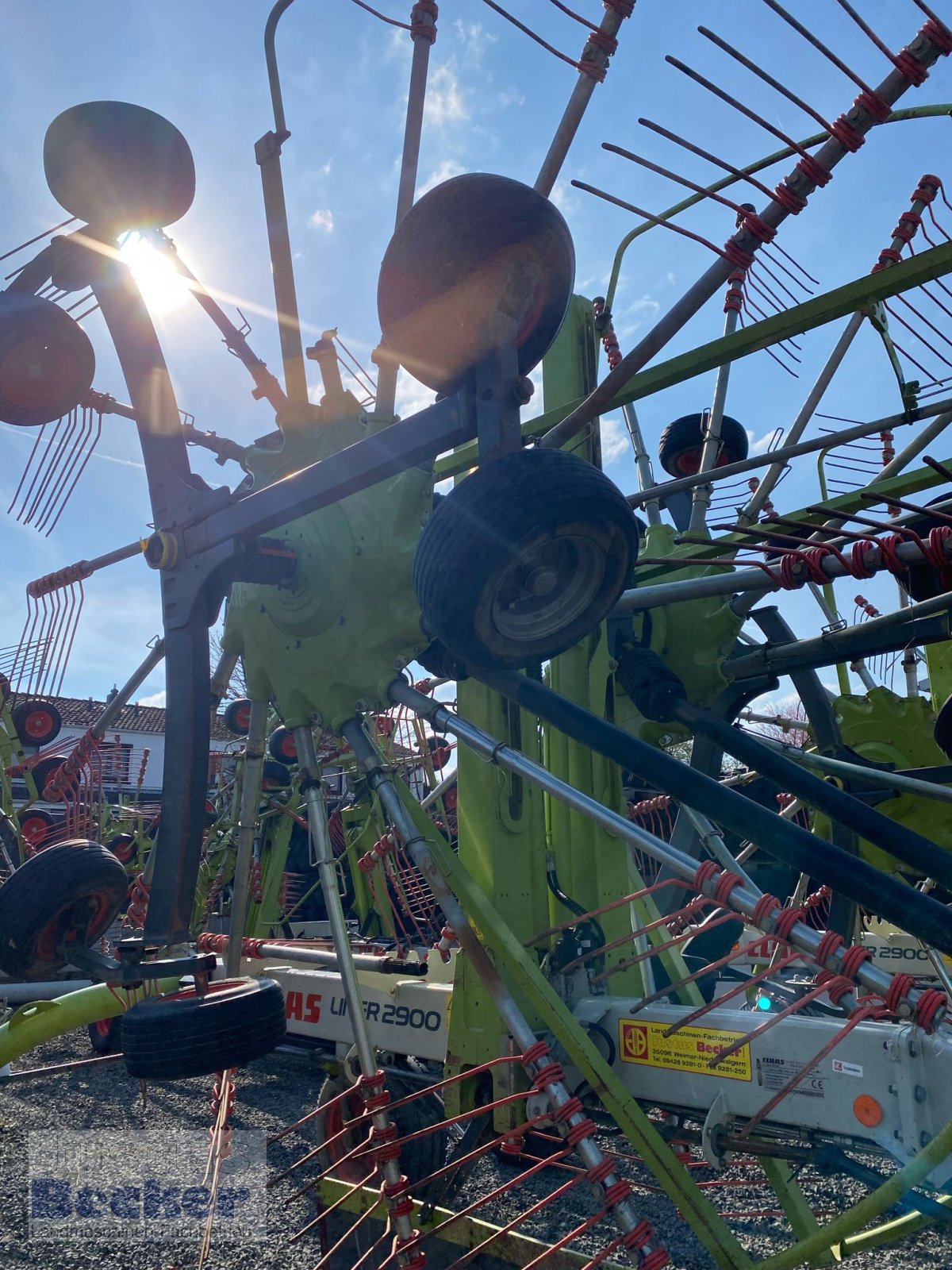 Schwader des Typs CLAAS Liner 2900, Gebrauchtmaschine in Weimar-Niederwalgern (Bild 3)