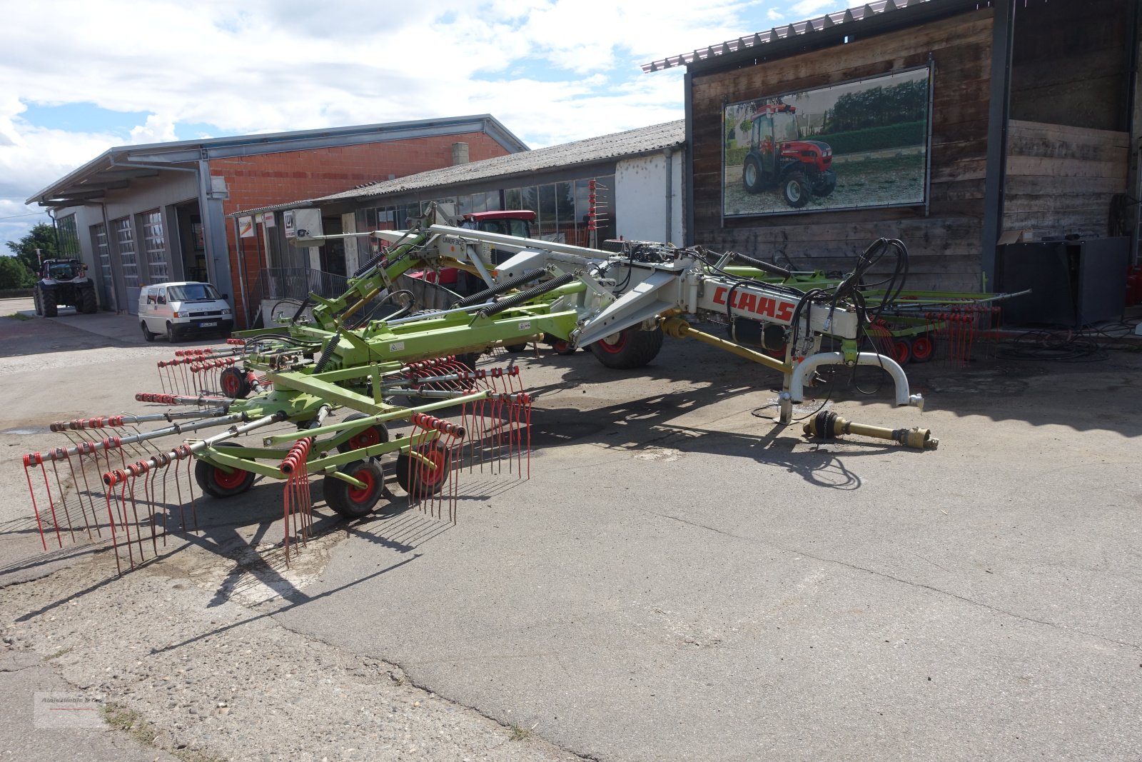 Schwader des Typs CLAAS Liner 3000 Comfort, Gebrauchtmaschine in Tapfheim (Bild 1)