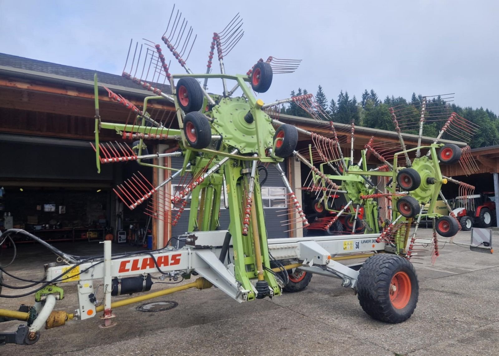 Schwader tip CLAAS LINER 3000 ISOBUS, Gebrauchtmaschine in Villach/Zauchen (Poză 1)