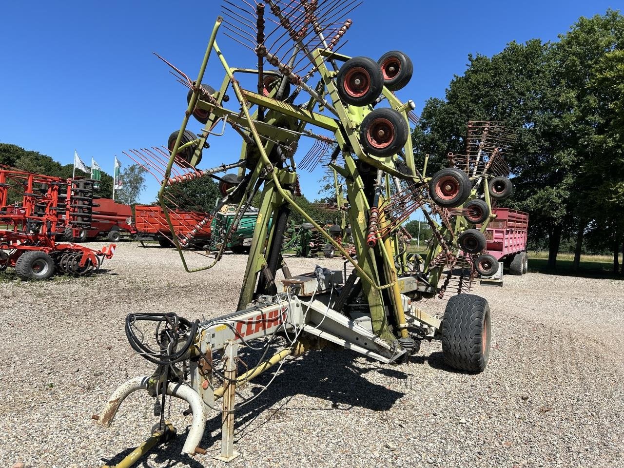 Schwader tipa CLAAS LINER 3000, Gebrauchtmaschine u Grindsted (Slika 1)