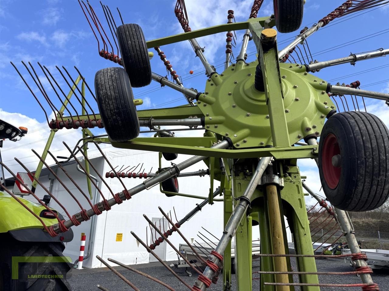 Schwader vrste CLAAS LINER 3000, Gebrauchtmaschine v Homberg/Ohm - Maulbach (Slika 9)