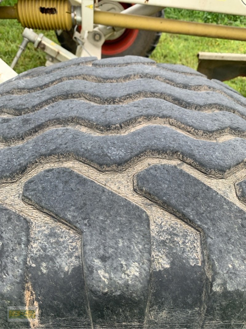 Schwader des Typs CLAAS LINER 3000, Gebrauchtmaschine in Grabow (Bild 3)