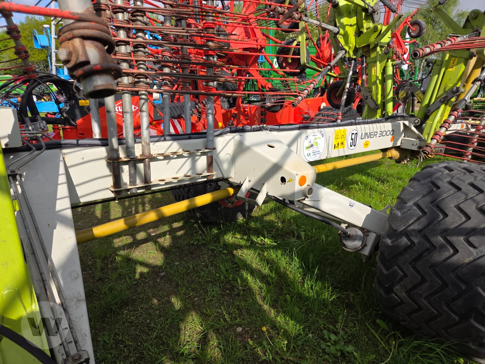 Schwader des Typs CLAAS Liner 3000, Gebrauchtmaschine in Börm (Bild 3)