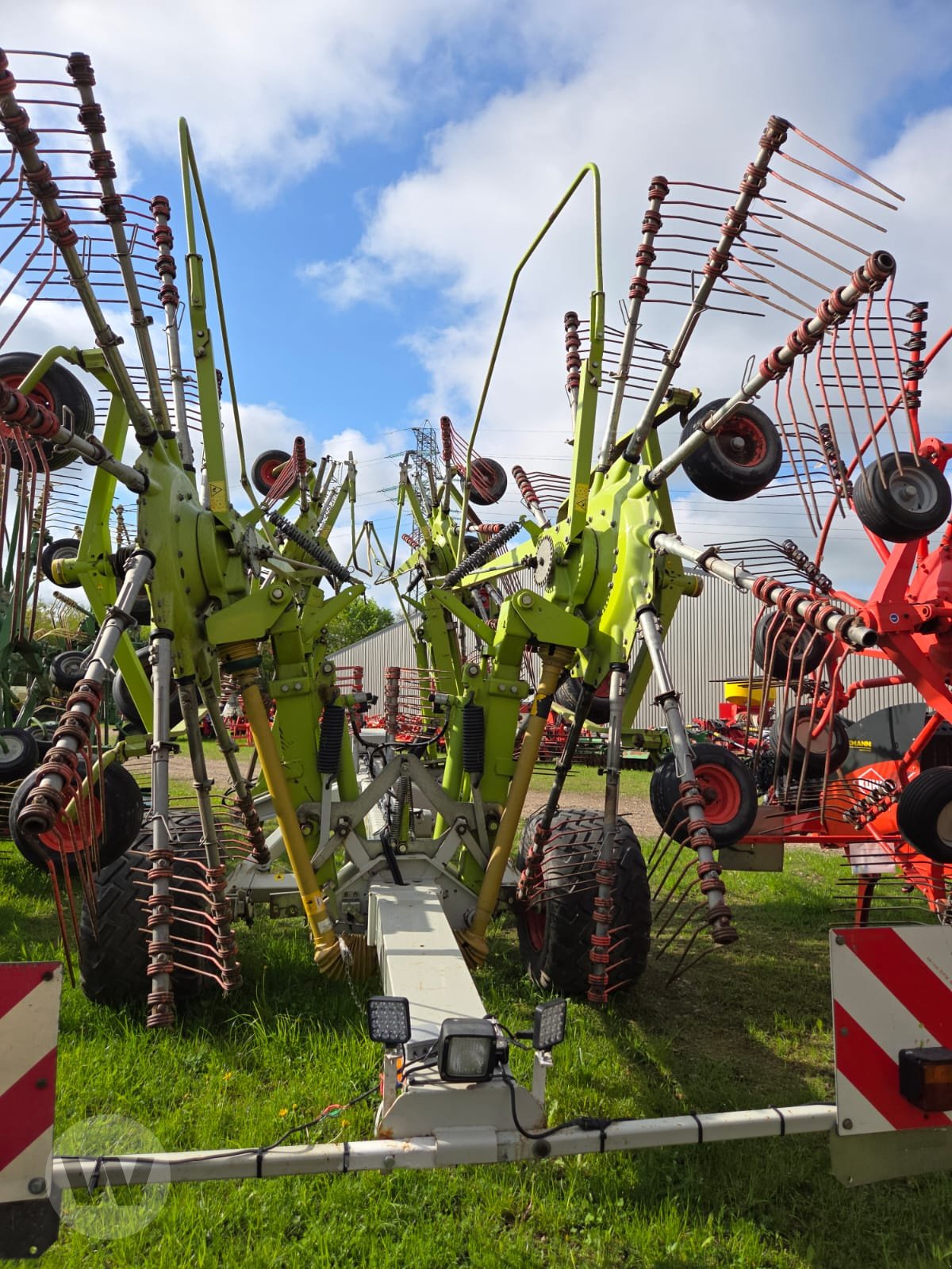 Schwader des Typs CLAAS Liner 3000, Gebrauchtmaschine in Börm (Bild 4)
