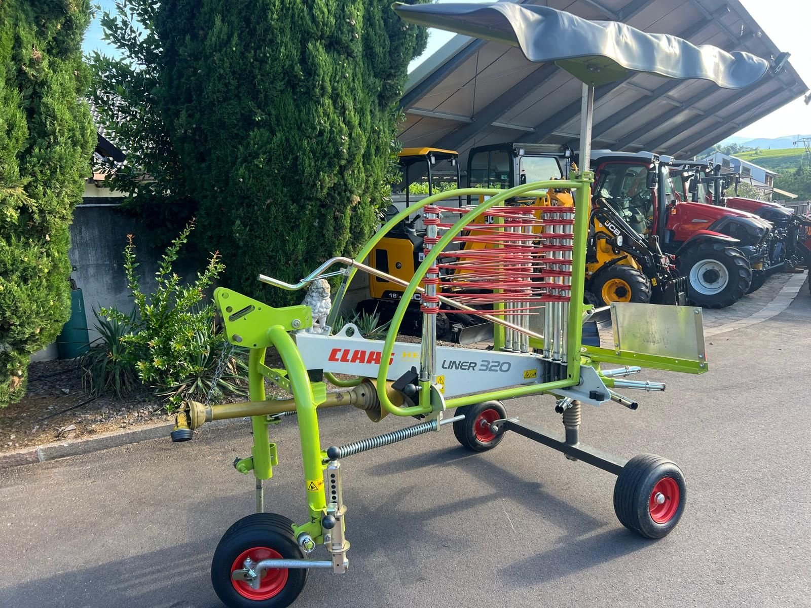 Schwader des Typs CLAAS Liner 320 - GZ2707, Gebrauchtmaschine in Eppan (BZ) (Bild 2)