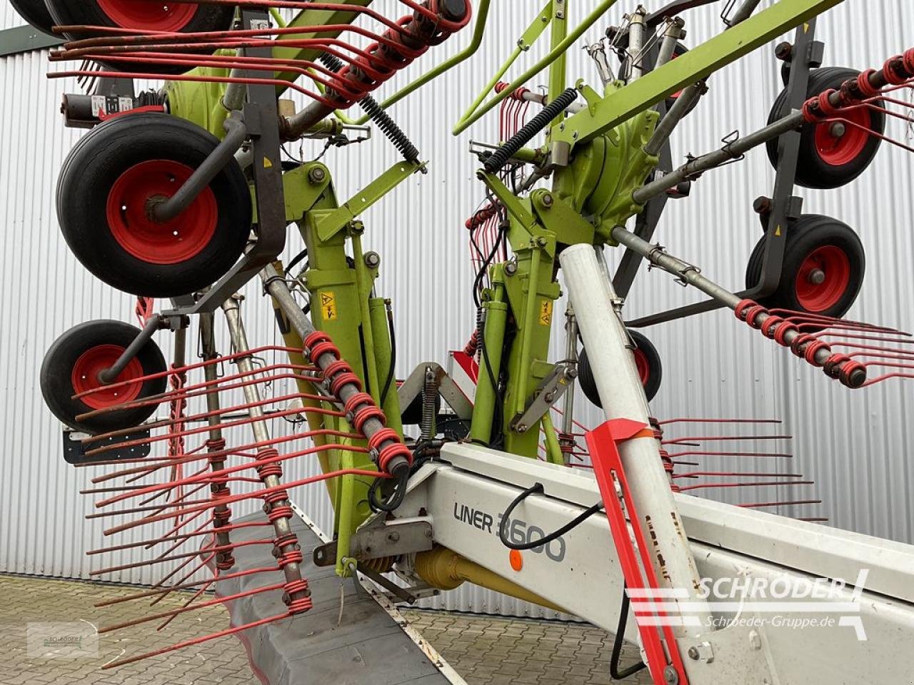 Schwader типа CLAAS LINER 3600, Gebrauchtmaschine в Wildeshausen (Фотография 15)