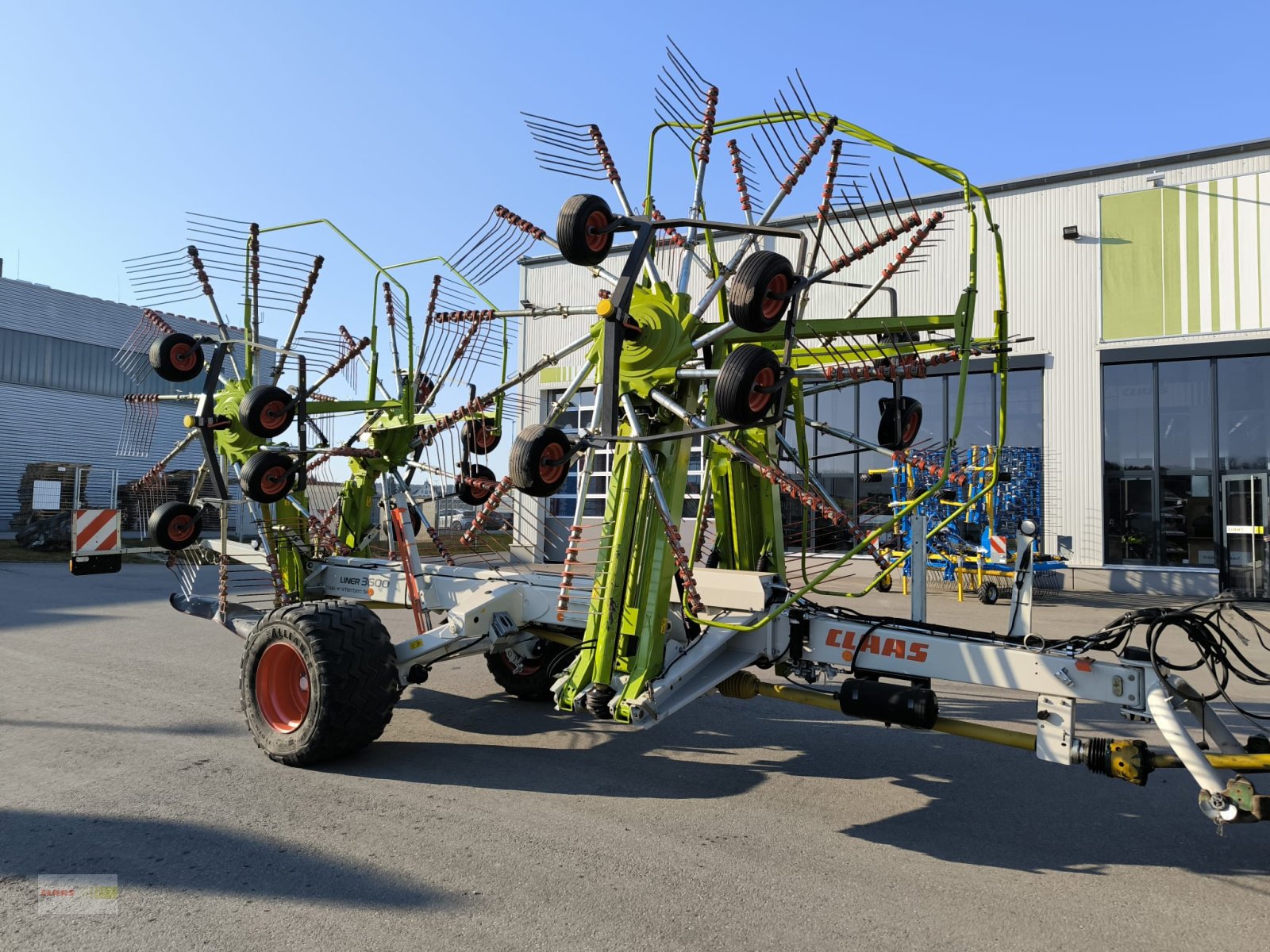 Schwader des Typs CLAAS Liner 3600, Gebrauchtmaschine in Oberessendorf-Eberhardzell (Bild 2)
