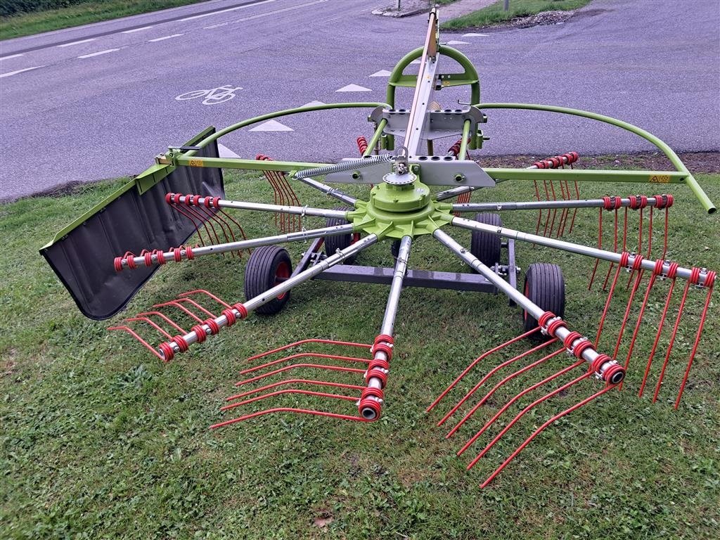 Schwader του τύπου CLAAS LINER 370 RIVE, Gebrauchtmaschine σε Rønnede (Φωτογραφία 1)