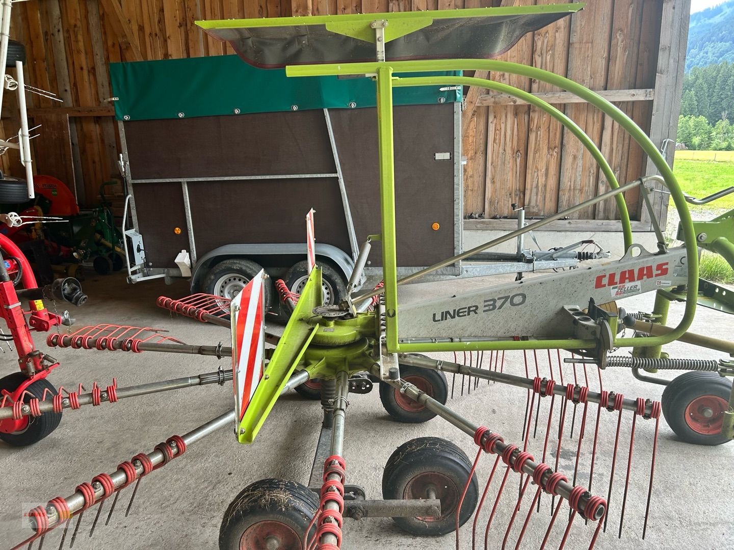 Schwader des Typs CLAAS Liner 370 TA, Gebrauchtmaschine in Erkheim (Bild 2)