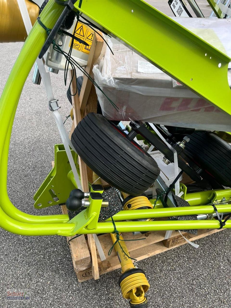 Schwader of the type CLAAS Liner 370 Tandem / NEU und UNBENUTZT / Baujahr 202, Gebrauchtmaschine in Schierling (Picture 8)