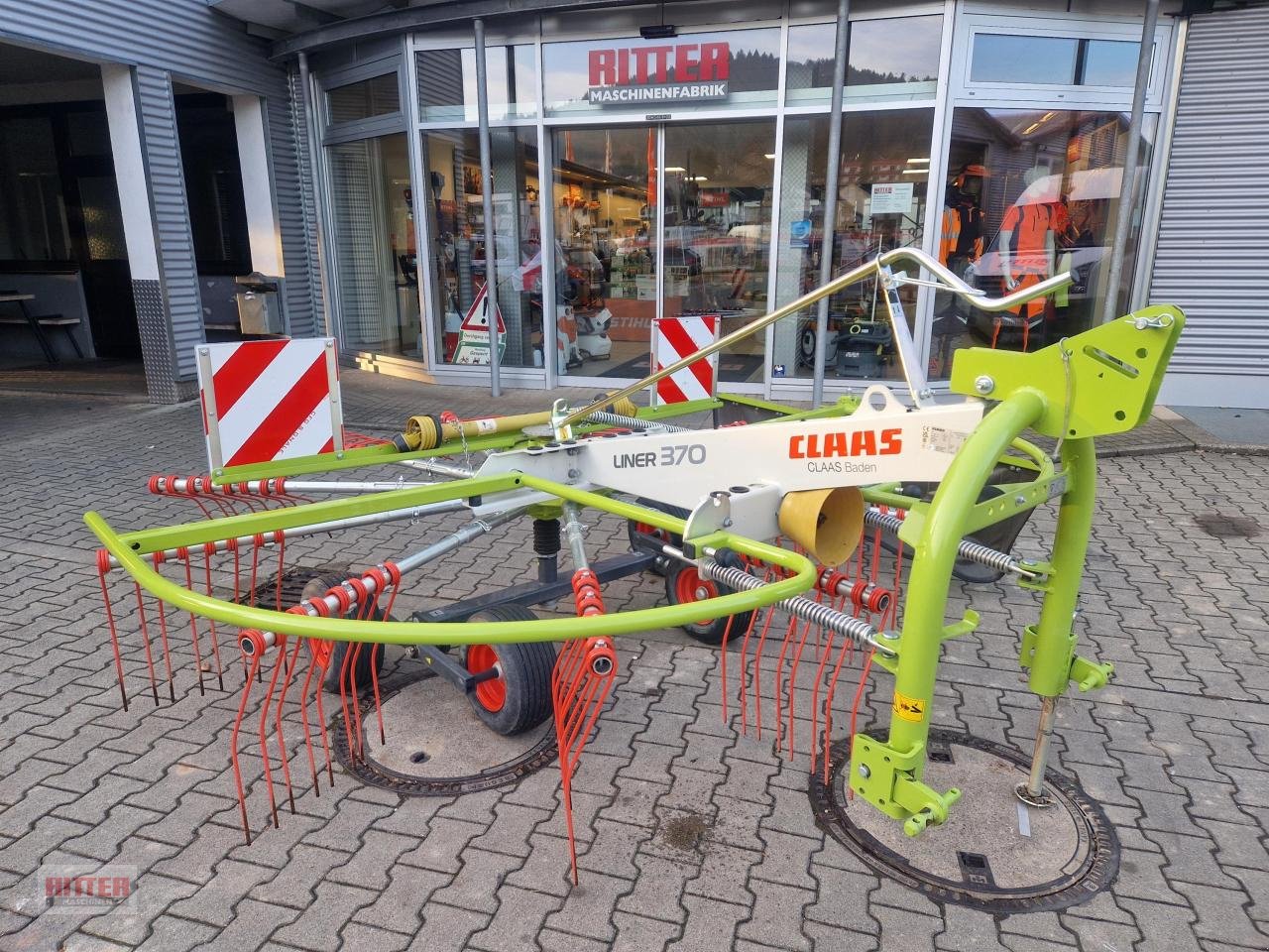 Schwader типа CLAAS Liner 370 Tandem, Gebrauchtmaschine в Zell a. H. (Фотография 1)