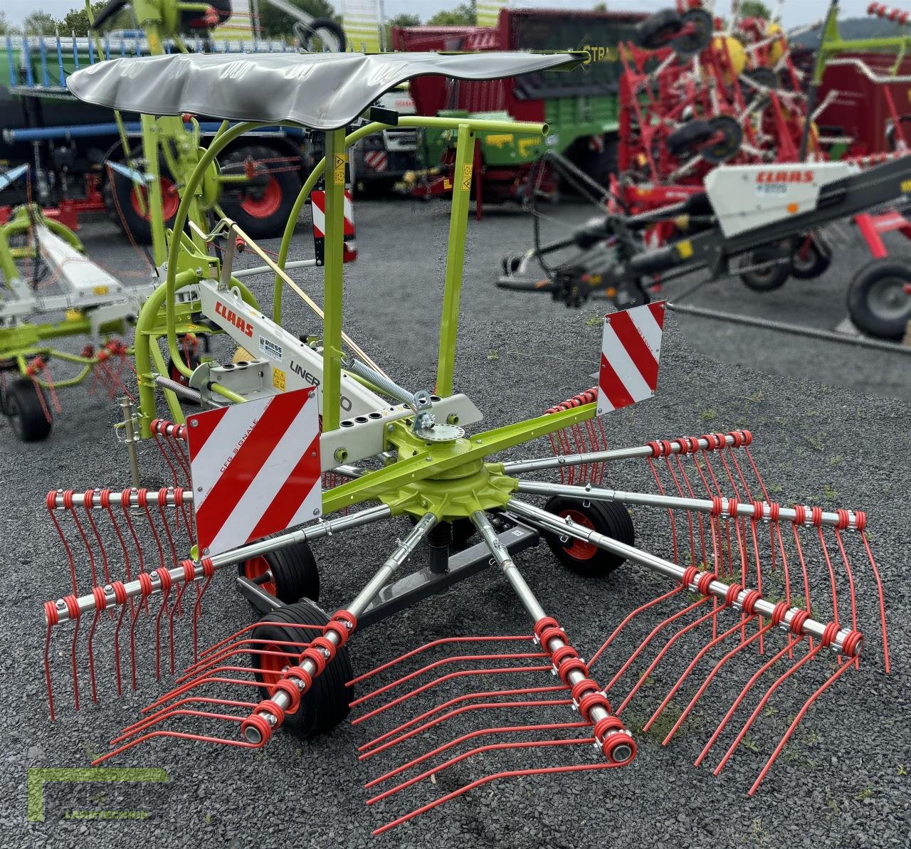 Schwader του τύπου CLAAS LINER 370 Tandem, Neumaschine σε Homberg/Ohm - Maulbach (Φωτογραφία 6)