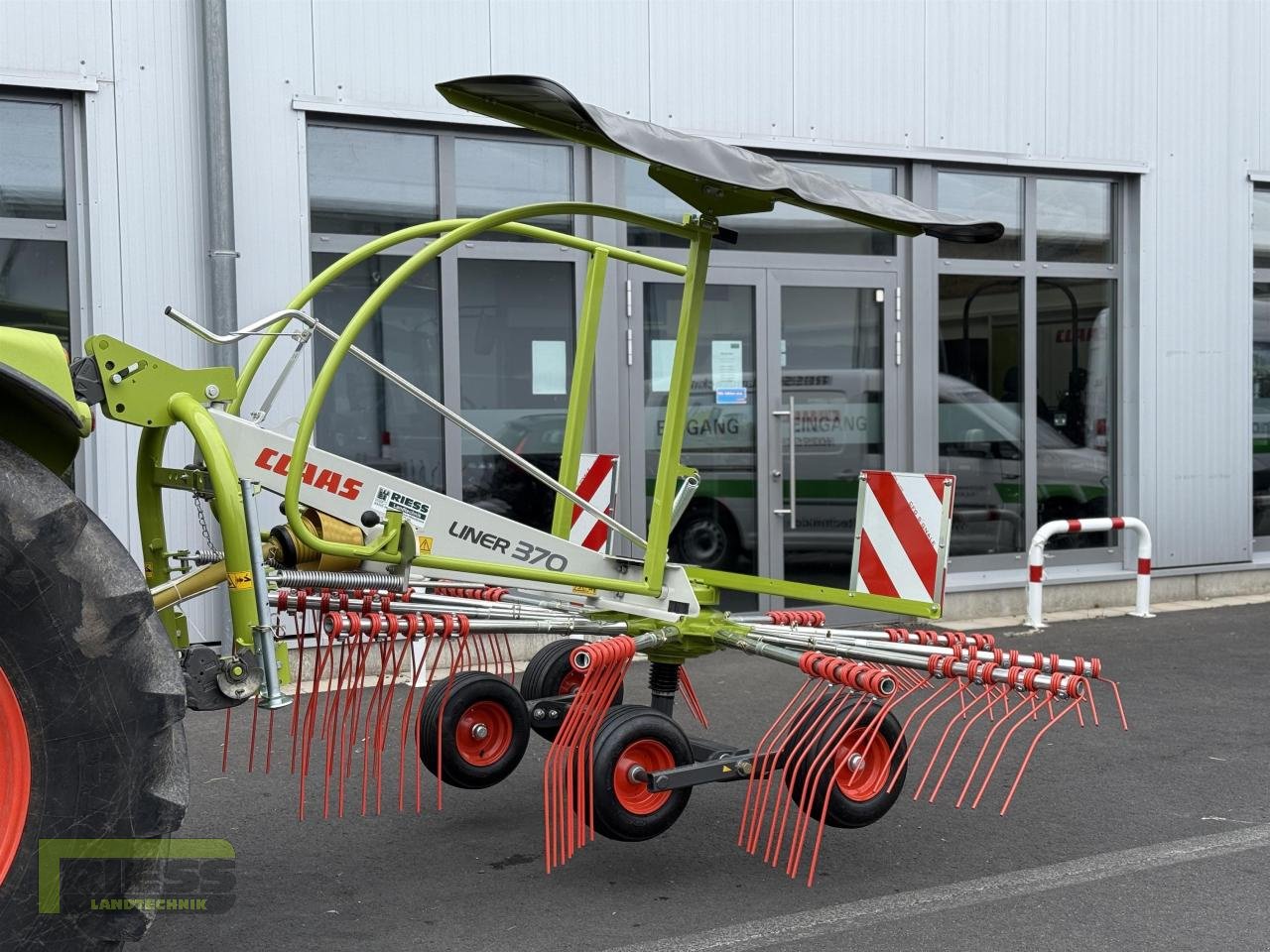 Schwader del tipo CLAAS LINER 370 Tandem, Neumaschine In Homberg/Ohm - Maulbach (Immagine 1)