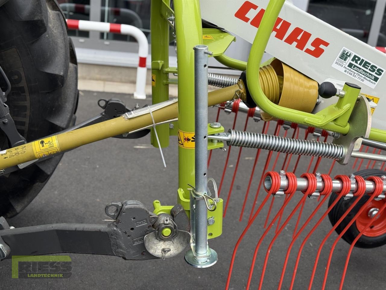 Schwader del tipo CLAAS LINER 370 Tandem, Neumaschine In Homberg/Ohm - Maulbach (Immagine 7)