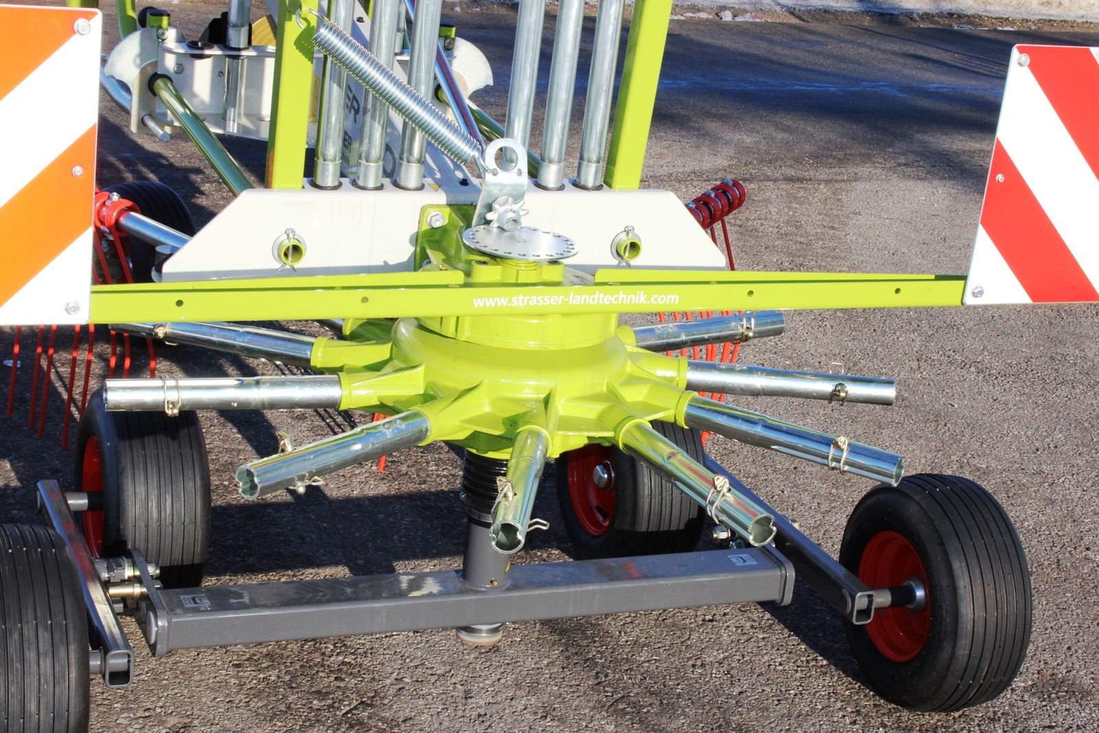 Schwader typu CLAAS LINER 370, Neumaschine v Neukirchen am Walde  (Obrázek 12)