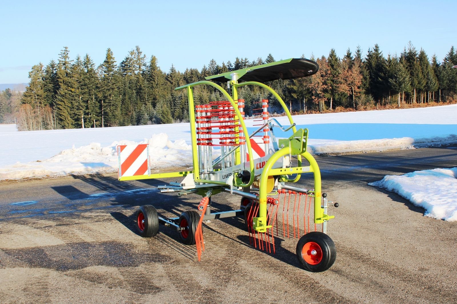 Schwader typu CLAAS LINER 370, Neumaschine v Neukirchen am Walde  (Obrázek 1)