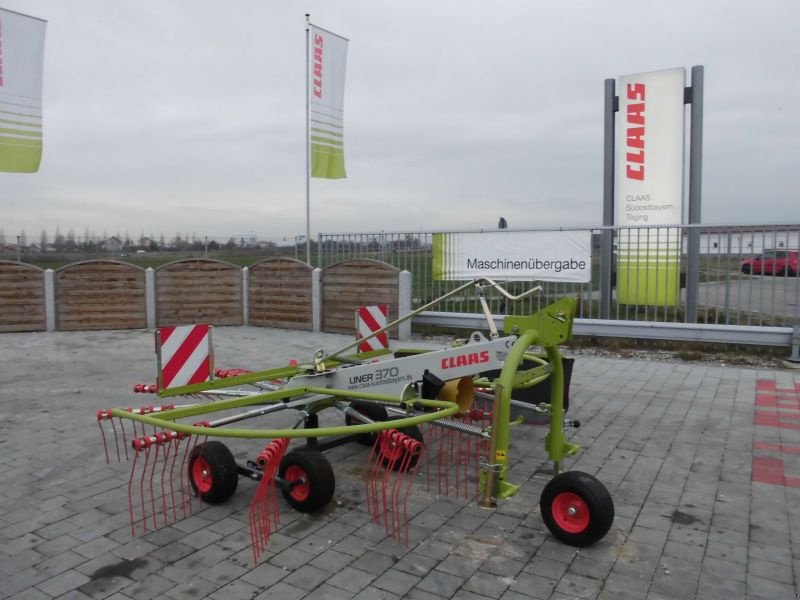 CLAAS LINER 370, Gebrauchtmaschine, Έτος κατασκευής: 2023 (Φωτογραφία 1) Schwader του τύπου CLAAS LINER 370, Gebrauchtmaschine σε Schonstett (Φωτογραφία 1)