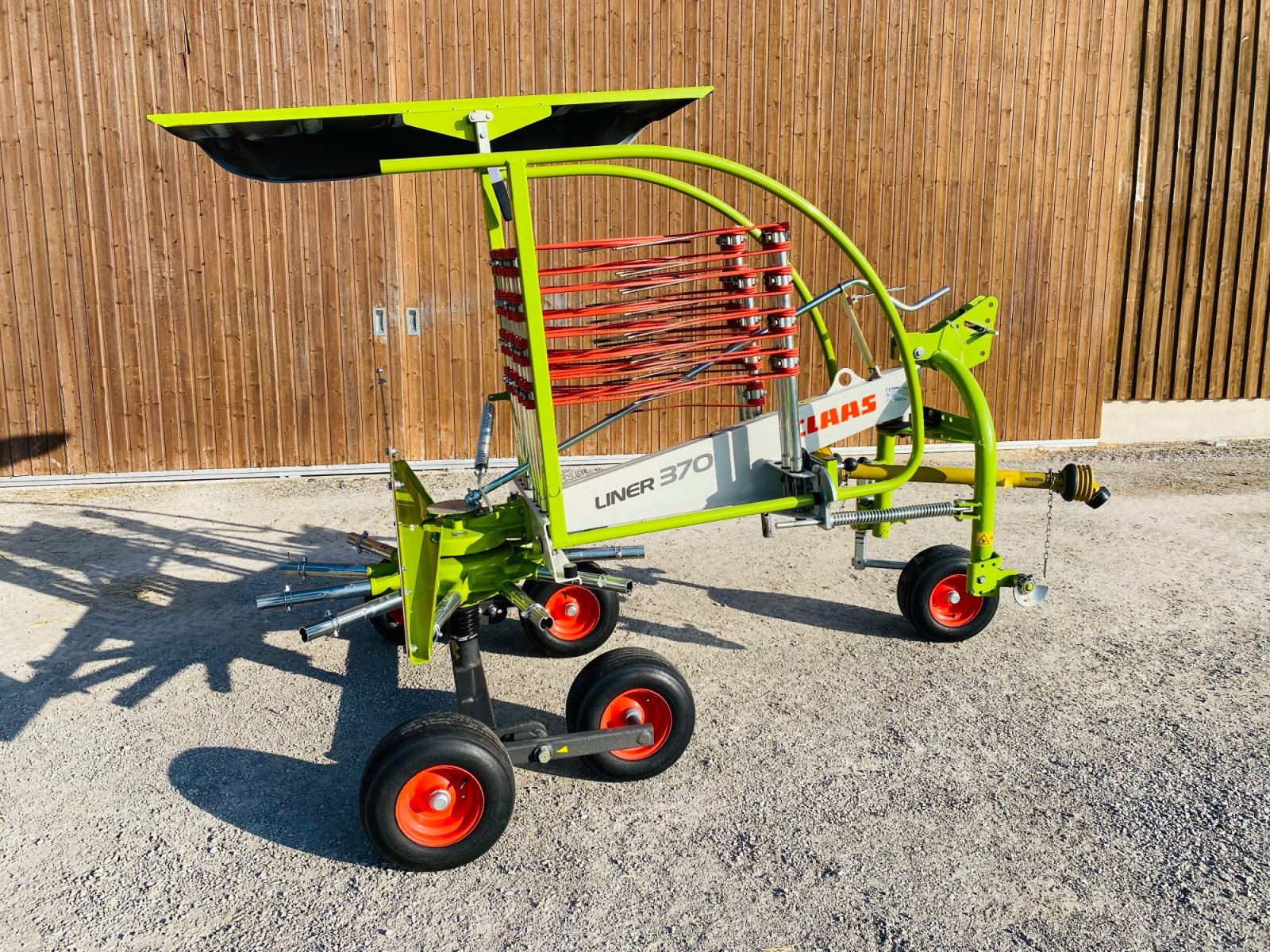 Schwader van het type CLAAS Liner 370, Gebrauchtmaschine in Herrsching (Foto 5)