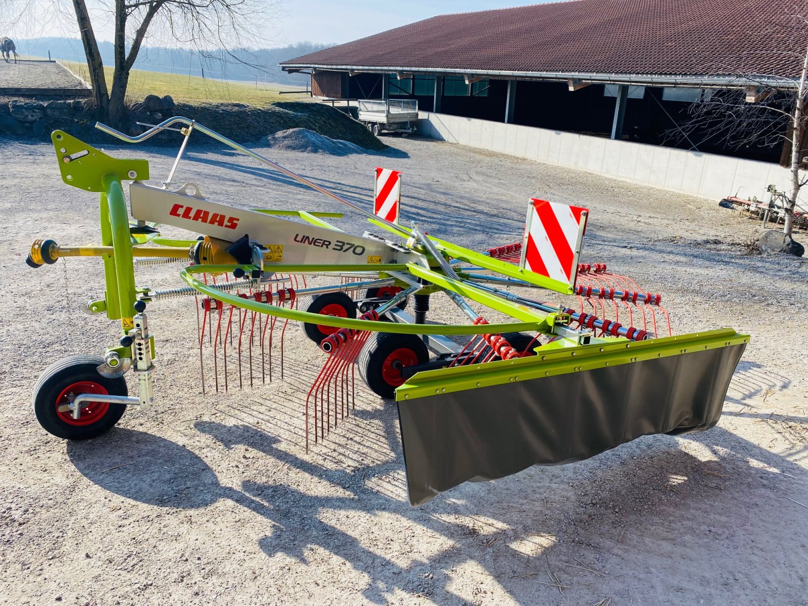 Schwader van het type CLAAS Liner 370, Gebrauchtmaschine in Herrsching (Foto 10)