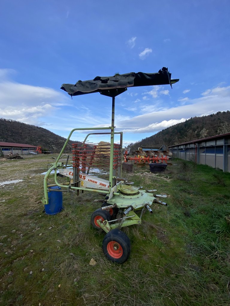 Schwader za tip CLAAS Liner 390 S, Gebrauchtmaschine u VERNOUX EN VIVARAIS (Slika 2)